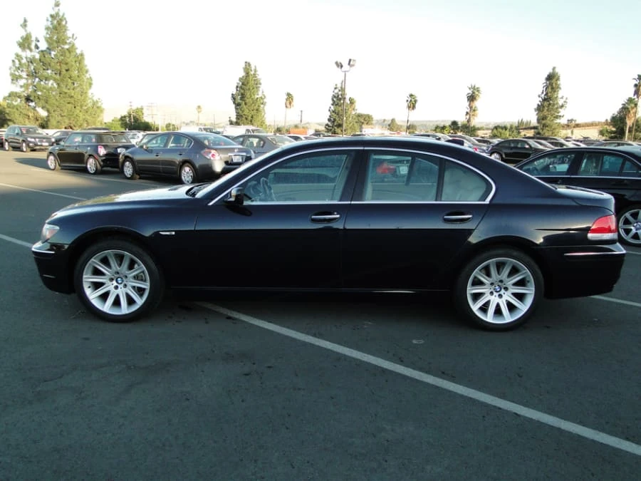 2006 BMW E65/E66 750i & 760i Sedan - Image 2 of 5