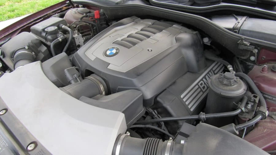 2006 BMW E65/E66 750i & 760i Sedan - Image 7 of 8