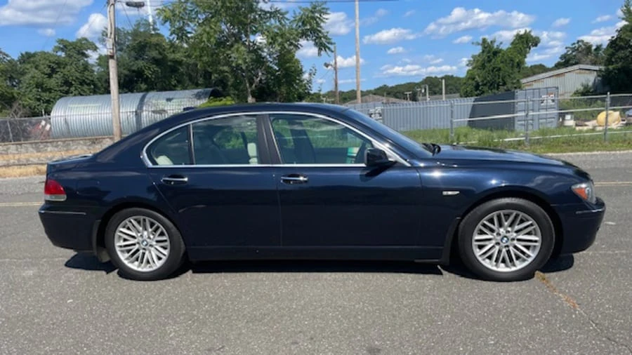 2006 BMW E65/E66 750i & 760i Sedan - Image 2 of 21