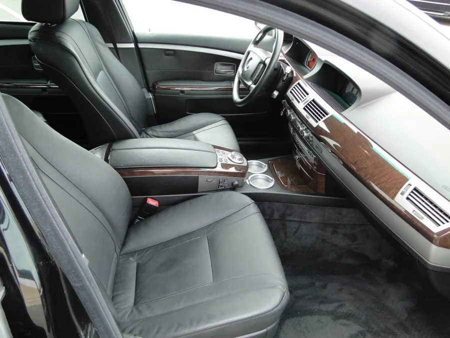 2006 BMW E65/E66 750i & 760i Sedan - Image 4 of 5