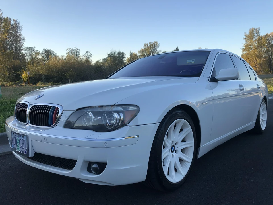 2006 BMW E65/E66 750i & 760i Sedan - Image 10 of 31