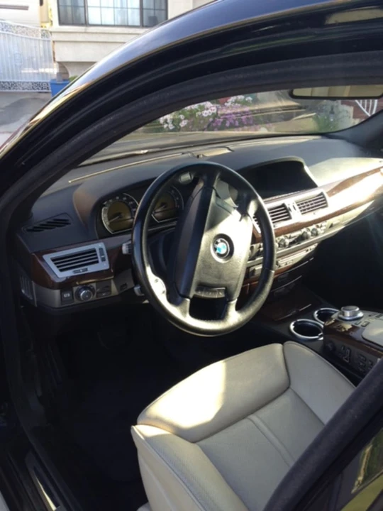 2006 BMW E65/E66 750i & 760i Sedan - Image 4 of 7