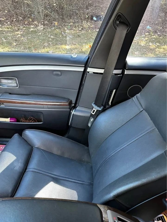 2006 BMW E65/E66 750i & 760i Sedan - Image 7 of 10