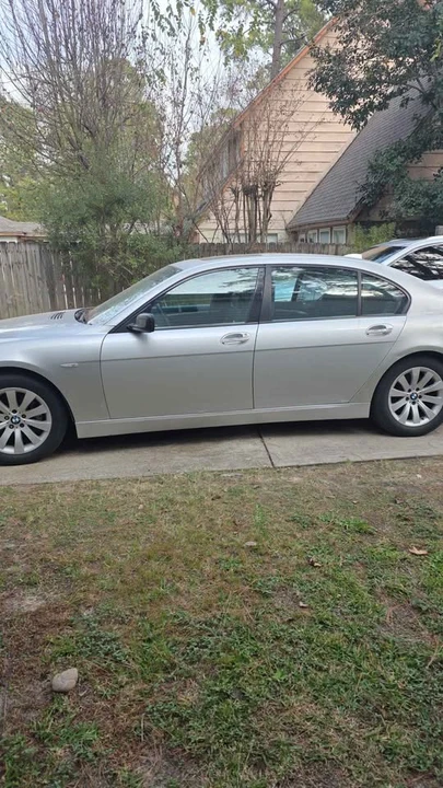 2006 BMW E65/E66 750i & 760i Sedan - Image 4 of 8