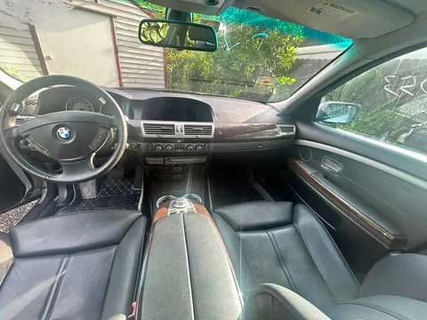 2006 BMW 750Li