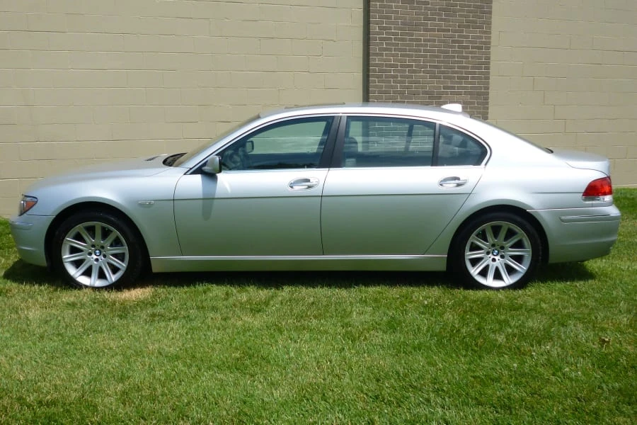2006 BMW E65/E66 750i & 760i Sedan - Image 2 of 8