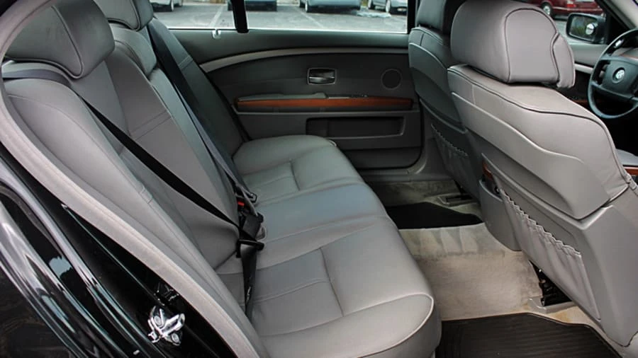 2006 BMW E65/E66 750i & 760i Sedan - Image 6 of 7