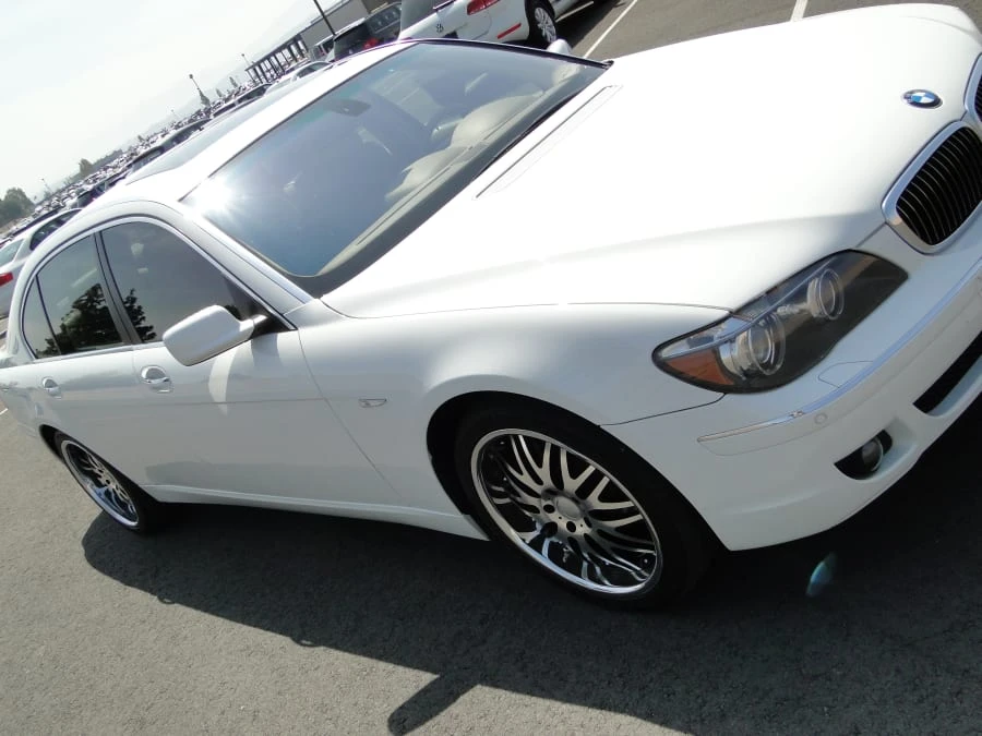 2006 BMW E65/E66 750i & 760i Sedan - Image 4 of 4