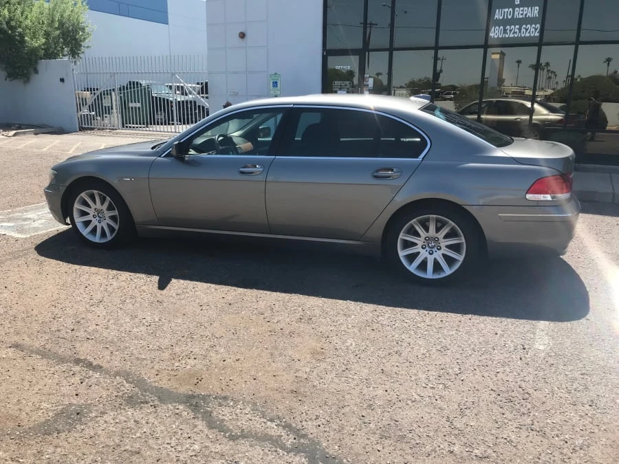 2006 BMW E65/E66 750i & 760i Sedan - Image 5 of 5