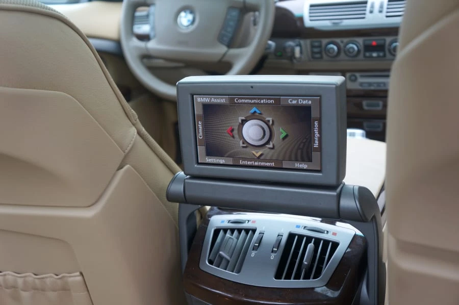 2006 BMW E65/E66 750i & 760i Sedan - Image 7 of 12