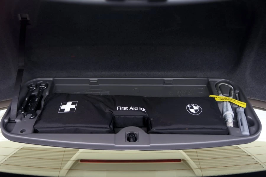 2006 BMW E65/E66 750i & 760i Sedan - Image 10 of 12
