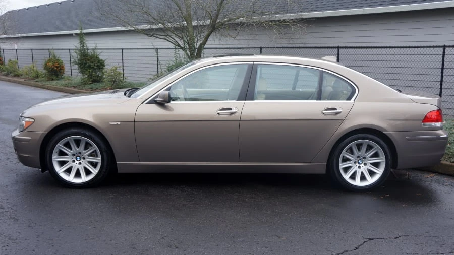 2006 BMW E65/E66 750i & 760i Sedan - Image 2 of 12