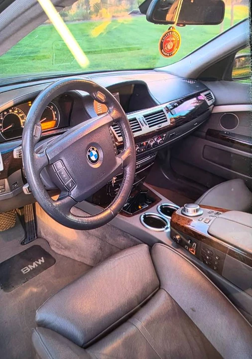 2006 BMW E65/E66 750i & 760i Sedan - Image 17 of 17