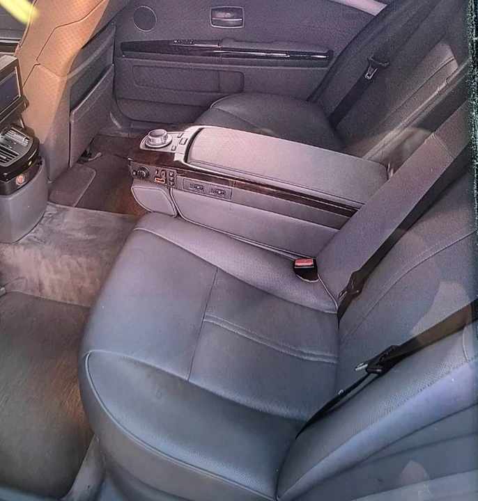 2006 BMW E65/E66 750i & 760i Sedan - Image 10 of 17