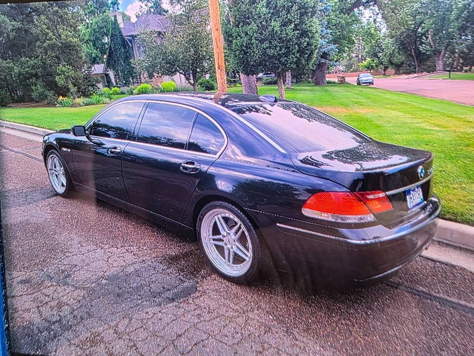 2006 BMW E65/E66 750i & 760i Sedan - Image 3 of 17