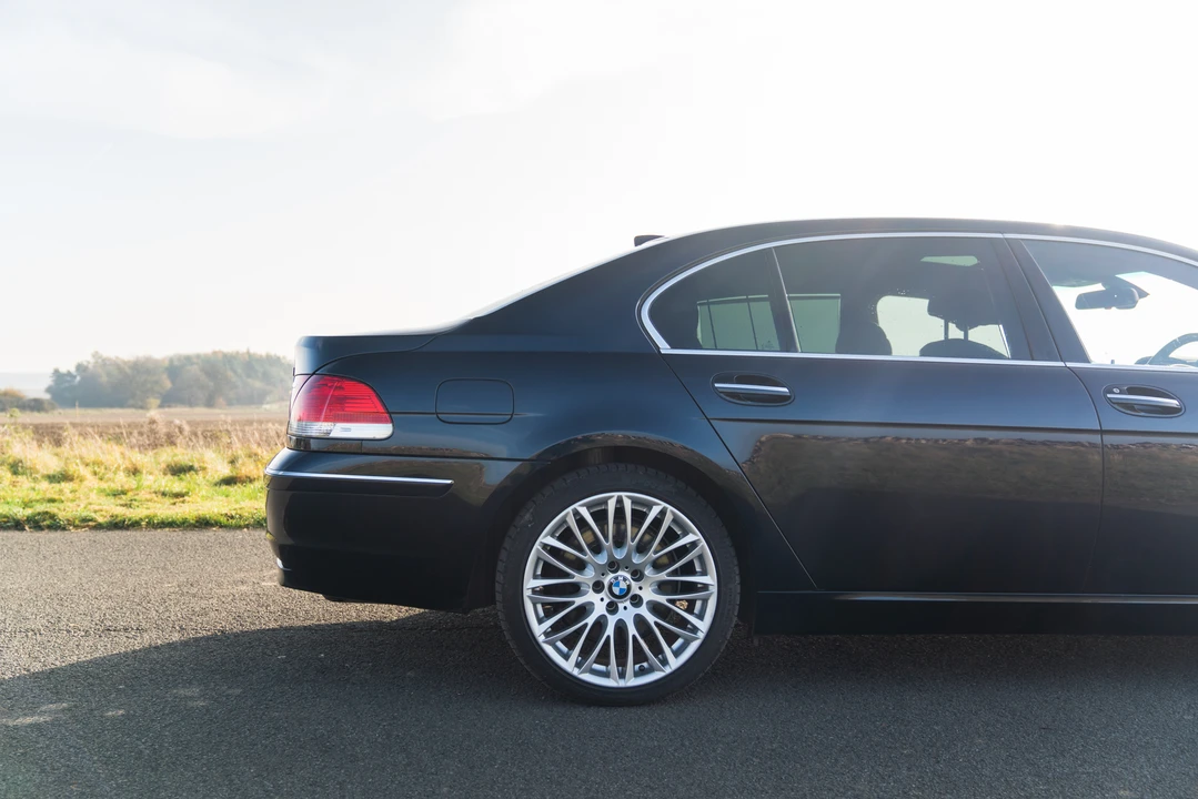 2006 BMW E65/E66 750i & 760i Sedan - Image 29 of 31