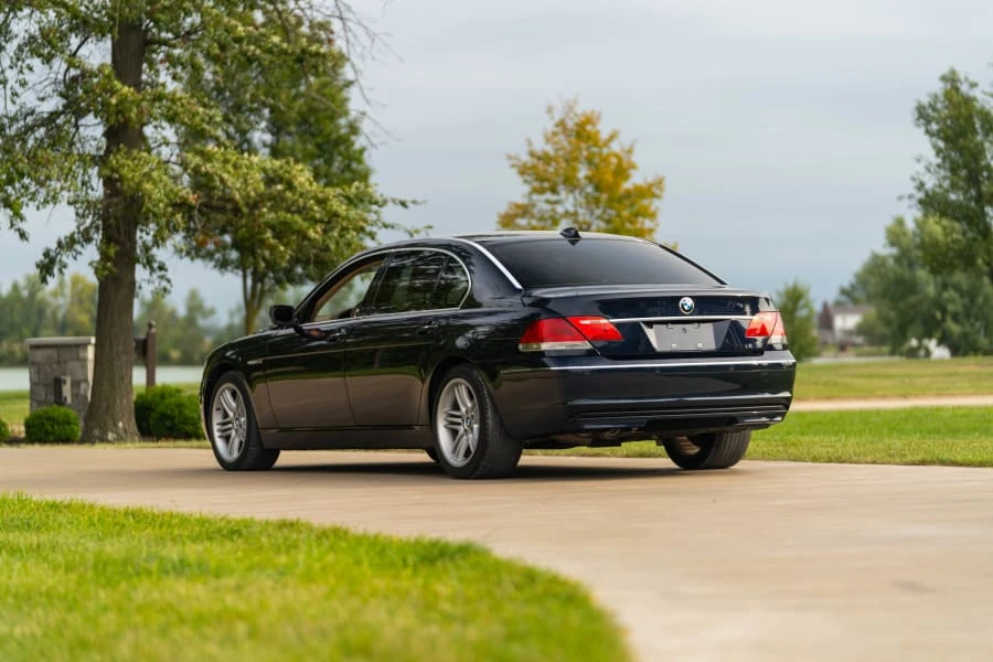 2006 BMW E65/E66 750i & 760i Sedan - Image 8 of 18
