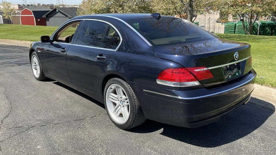 2006 BMW E65/E66 750i & 760i Sedan - Image 2 of 13