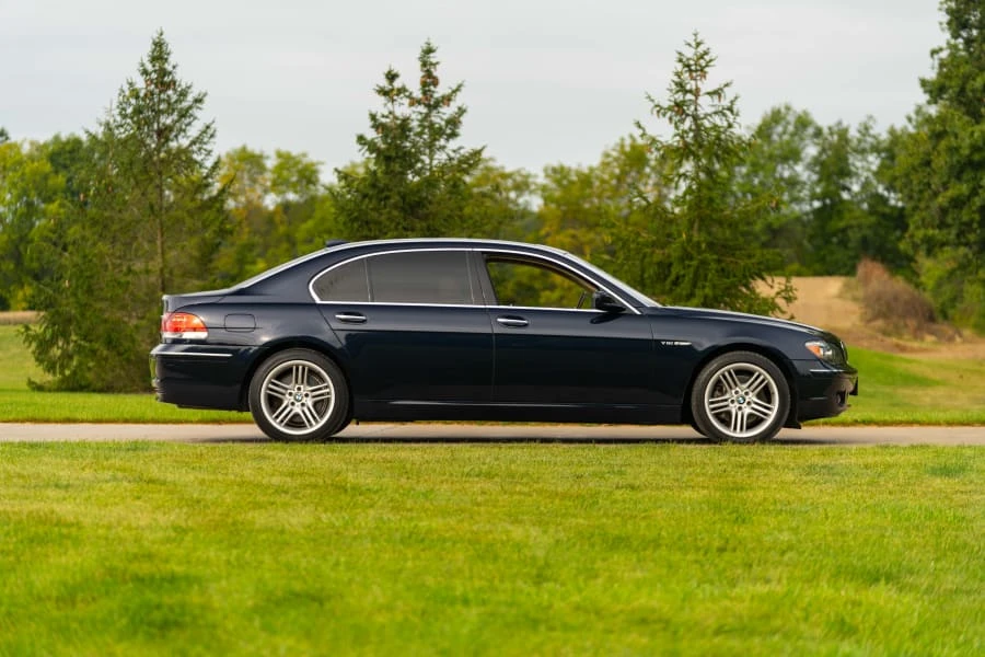 2006 BMW E65/E66 750i & 760i Sedan - Image 2 of 18
