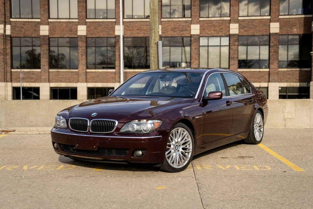 2006 BMW E65/E66 750i & 760i Sedan - Image 2 of 31