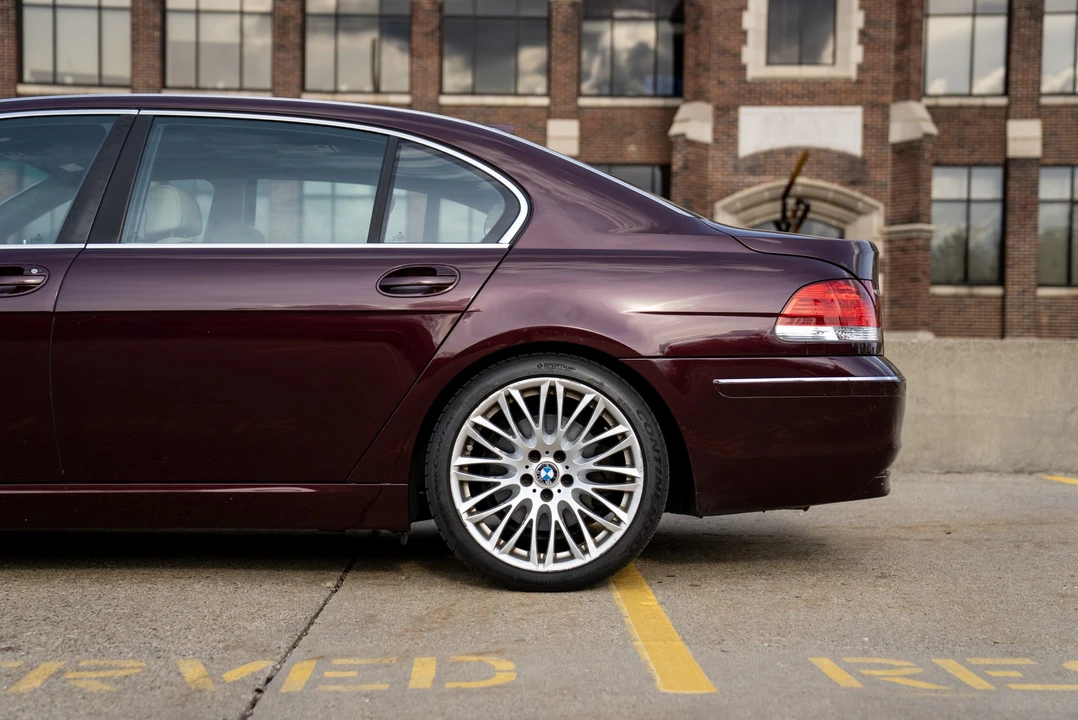 2006 BMW E65/E66 750i & 760i Sedan - Image 25 of 31