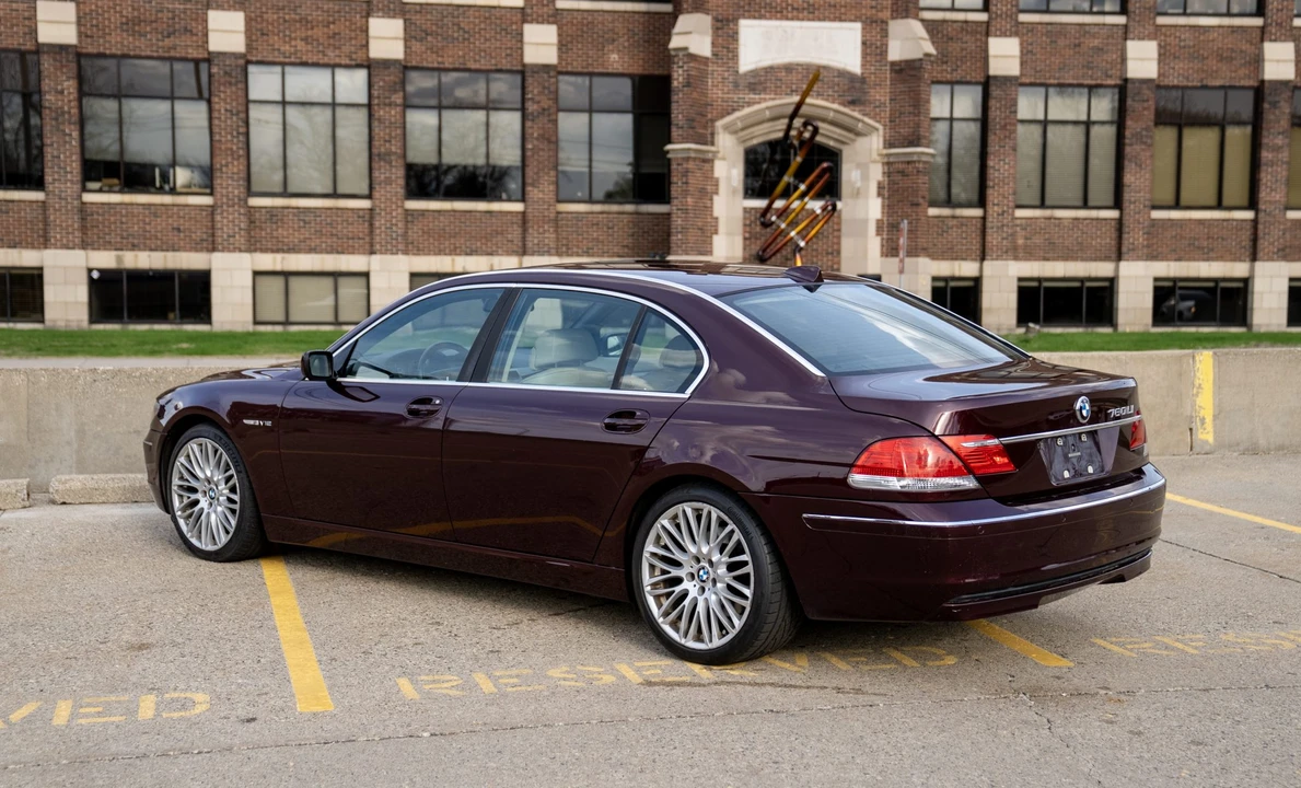 2006 BMW E65/E66 750i & 760i Sedan - Image 8 of 31