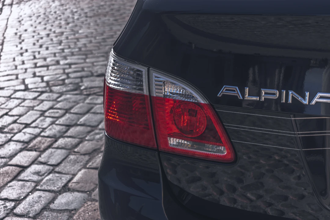 2006 BMW Alpina B5 - Image 28 of 30