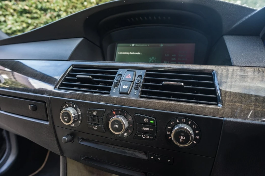 2006 BMW Alpina B5 - Image 11 of 30