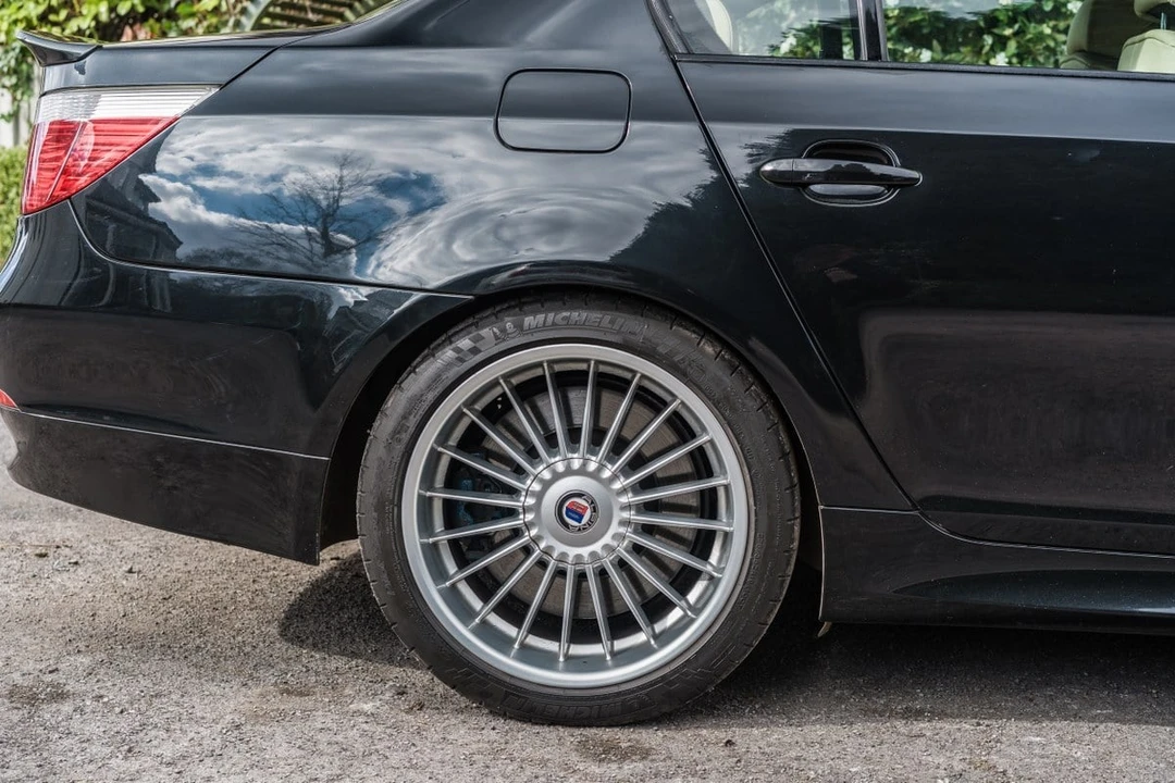 2006 BMW Alpina B5 - Image 27 of 30