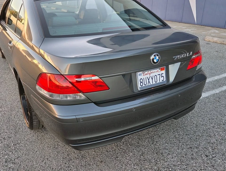 2006 BMW E65/E66 750i & 760i Sedan - Image 8 of 20