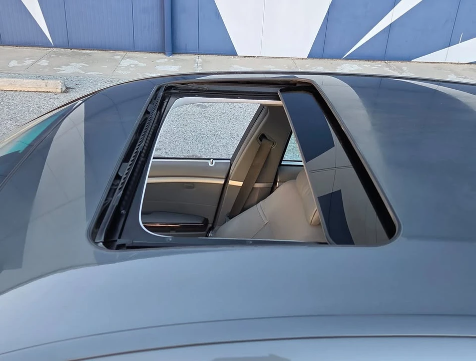 2006 BMW E65/E66 750i & 760i Sedan - Image 2 of 20