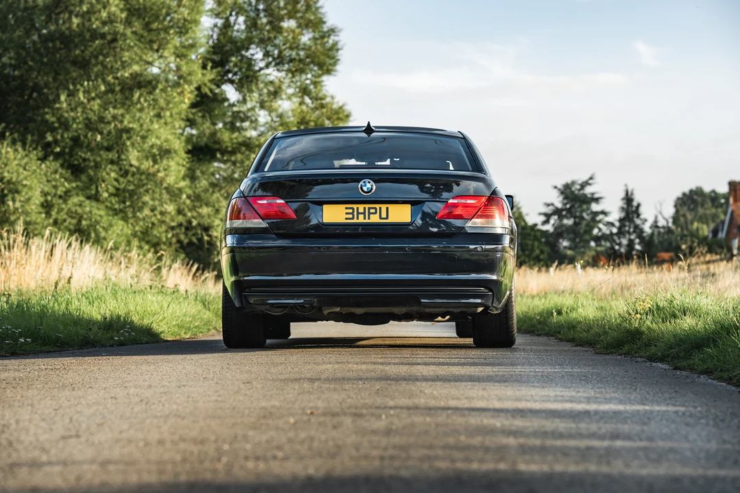2006 BMW E65/E66 750i & 760i Sedan - Image 13 of 31