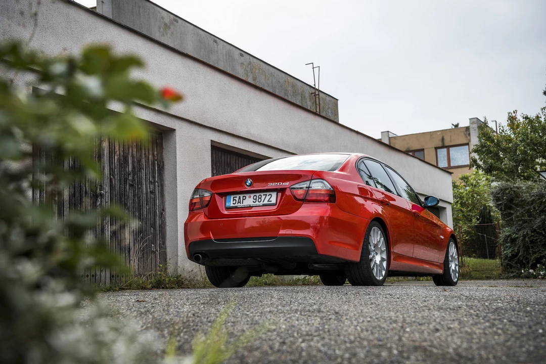 2006 BMW E90 3 Series Sedan - Image 23 of 31