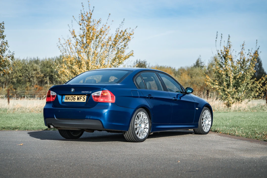 2006 BMW E90 3 Series Sedan - Image 16 of 31