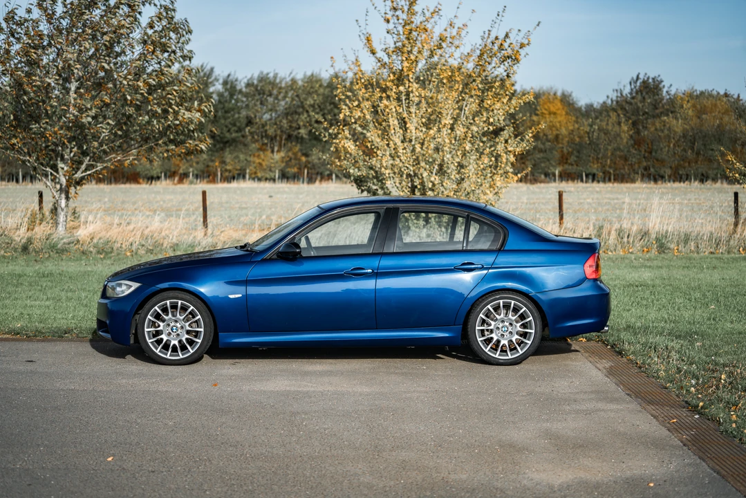 2006 BMW E90 3 Series Sedan - Image 13 of 31