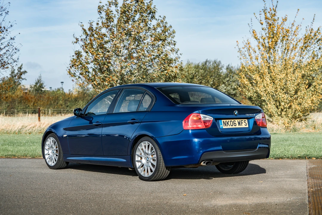 2006 BMW E90 3 Series Sedan - Image 14 of 31
