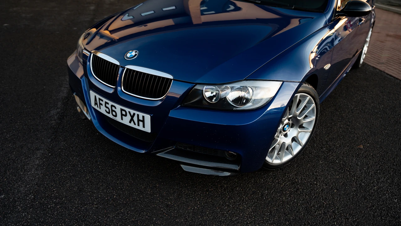 2006 BMW E90 3 Series Sedan - Image 15 of 31