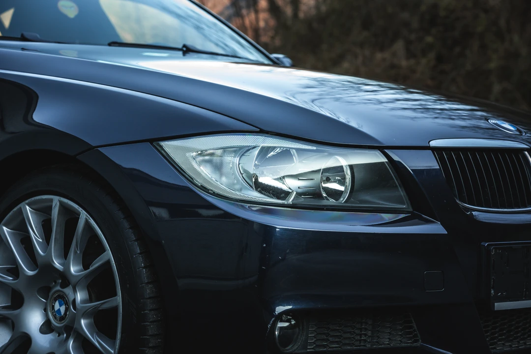 2006 BMW E90 3 Series Sedan - Image 16 of 31