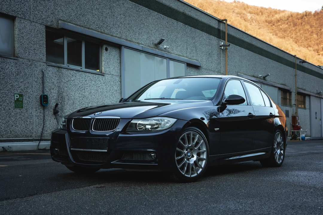 2006 BMW E90 3 Series Sedan - Image 7 of 31