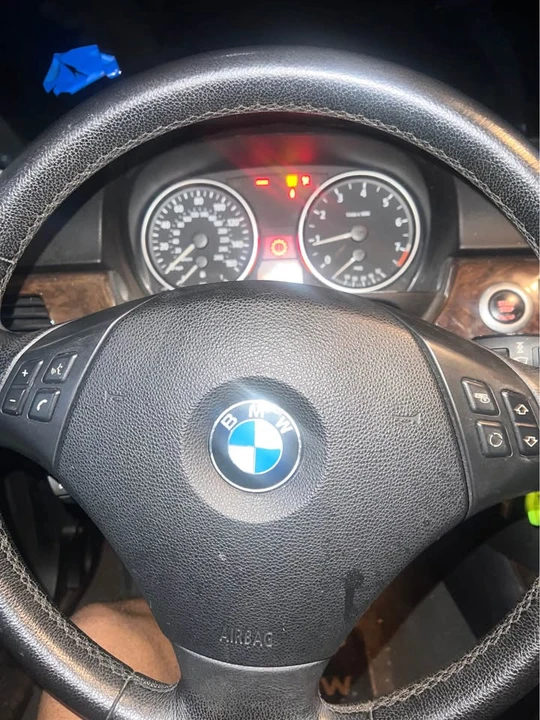 2006 BMW E46 330i & 330Ci - Image 7 of 11