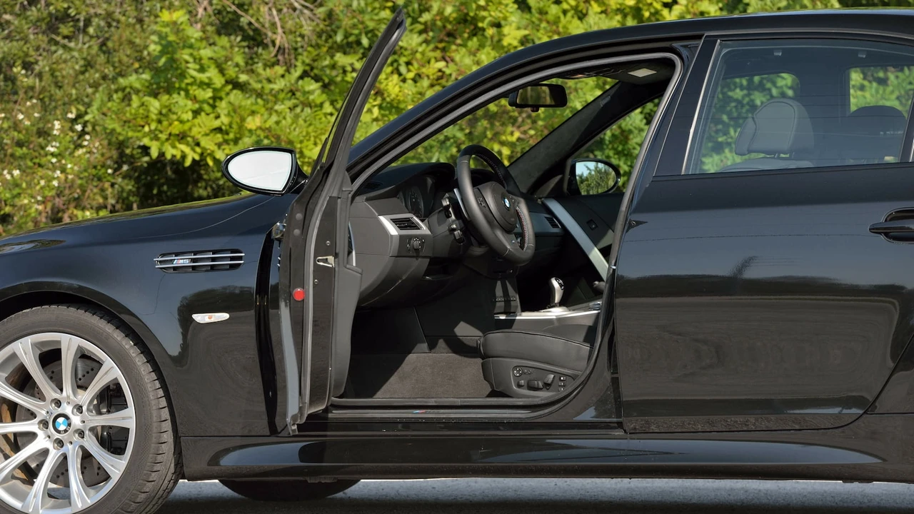 2006 BMW E60 M5 - Image 17 of 28