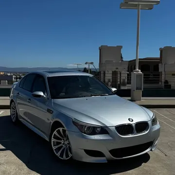 2006 BMW M5 Sedan 4D