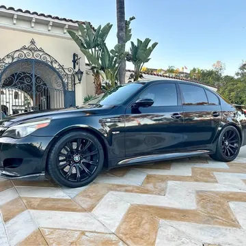 2006 BMW M5 Sedan