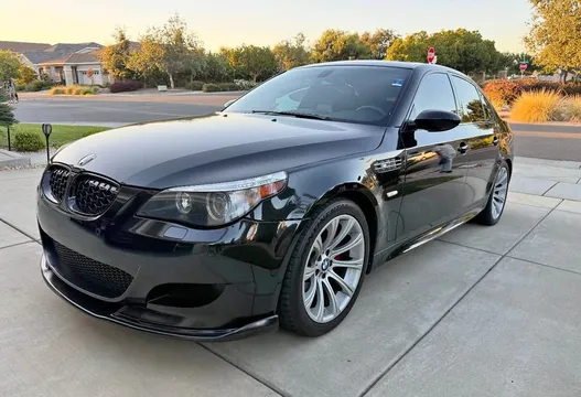 2006 BMW M5 Sedan 4D