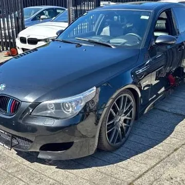 2006 BMW M5 V10