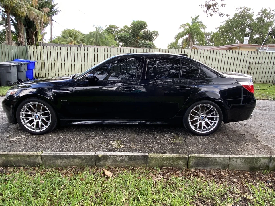 2006 BMW E60 M5 - Image 19 of 31