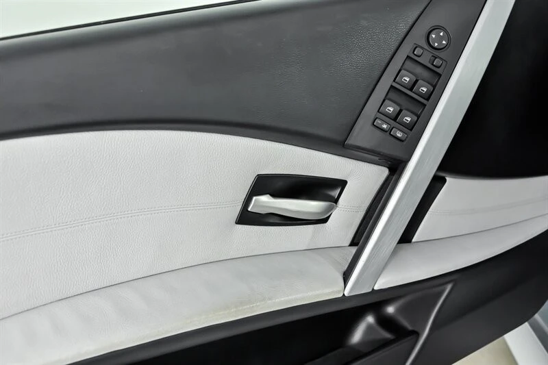 2006 BMW E60 M5 - Image 14 of 31