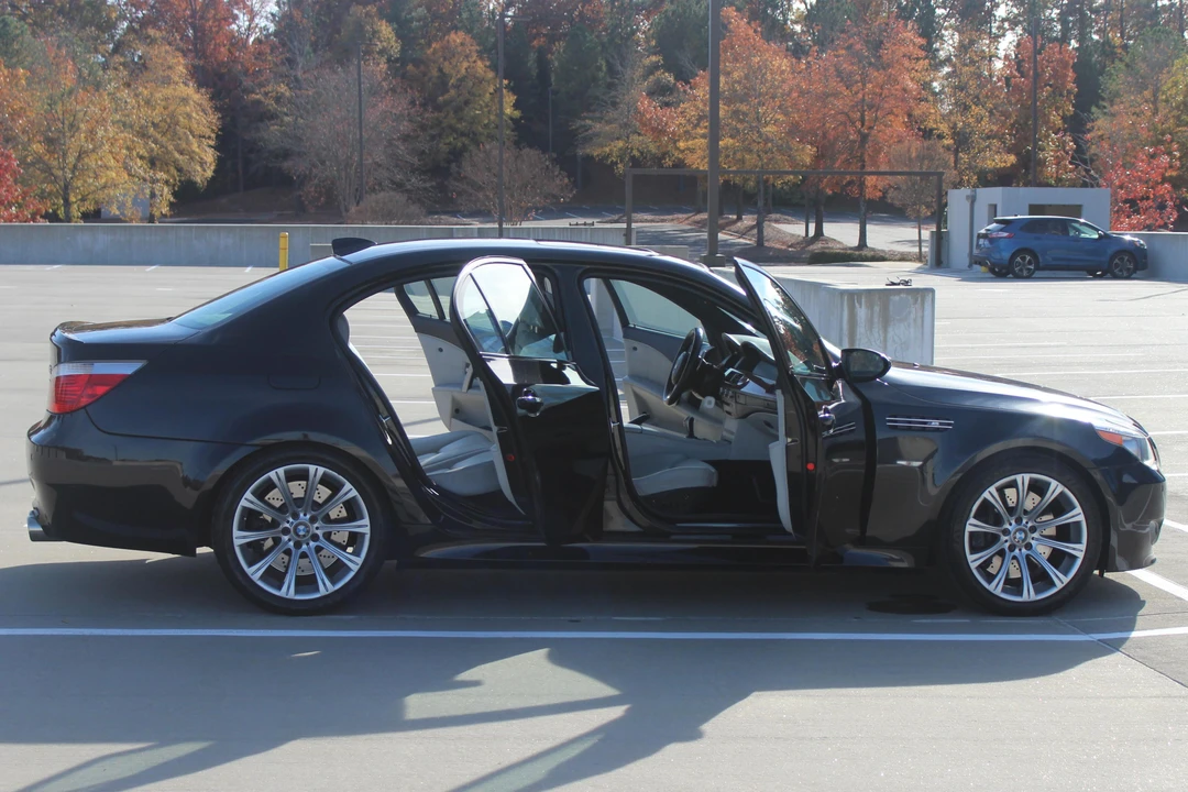2006 BMW E60 M5 - Image 15 of 20