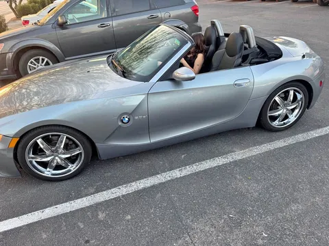 2006 BMW Z4 3.0si Roadster 2D