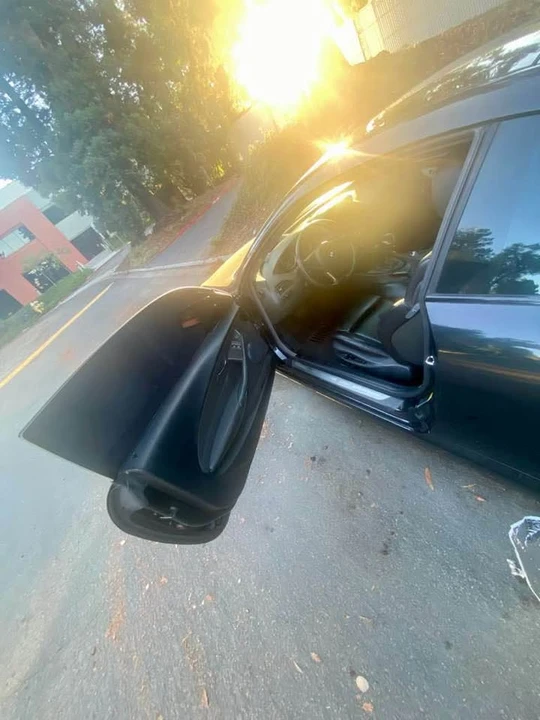 2006 BMW E63/E64 645Ci & 650i - Image 4 of 5
